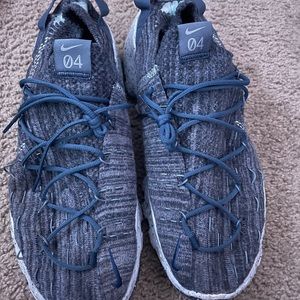 Nike Space Hippie 04